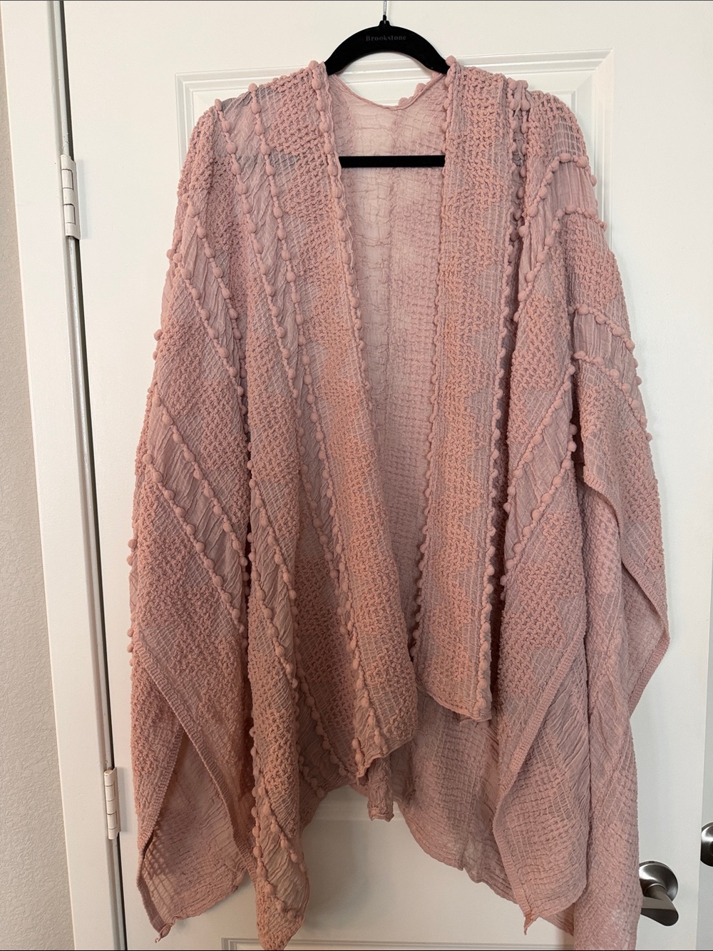 NEW LISTING! NWOT Women’s Open-Front Textured Mauve Wrap/Poncho
